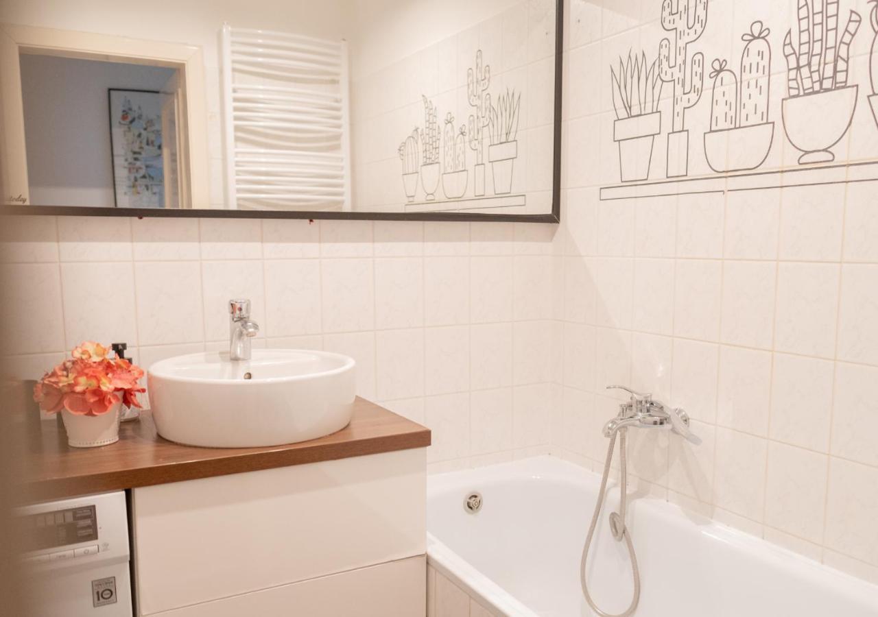 Central Apartman, Belvaros Lakas Kecskemet Ngoại thất bức ảnh